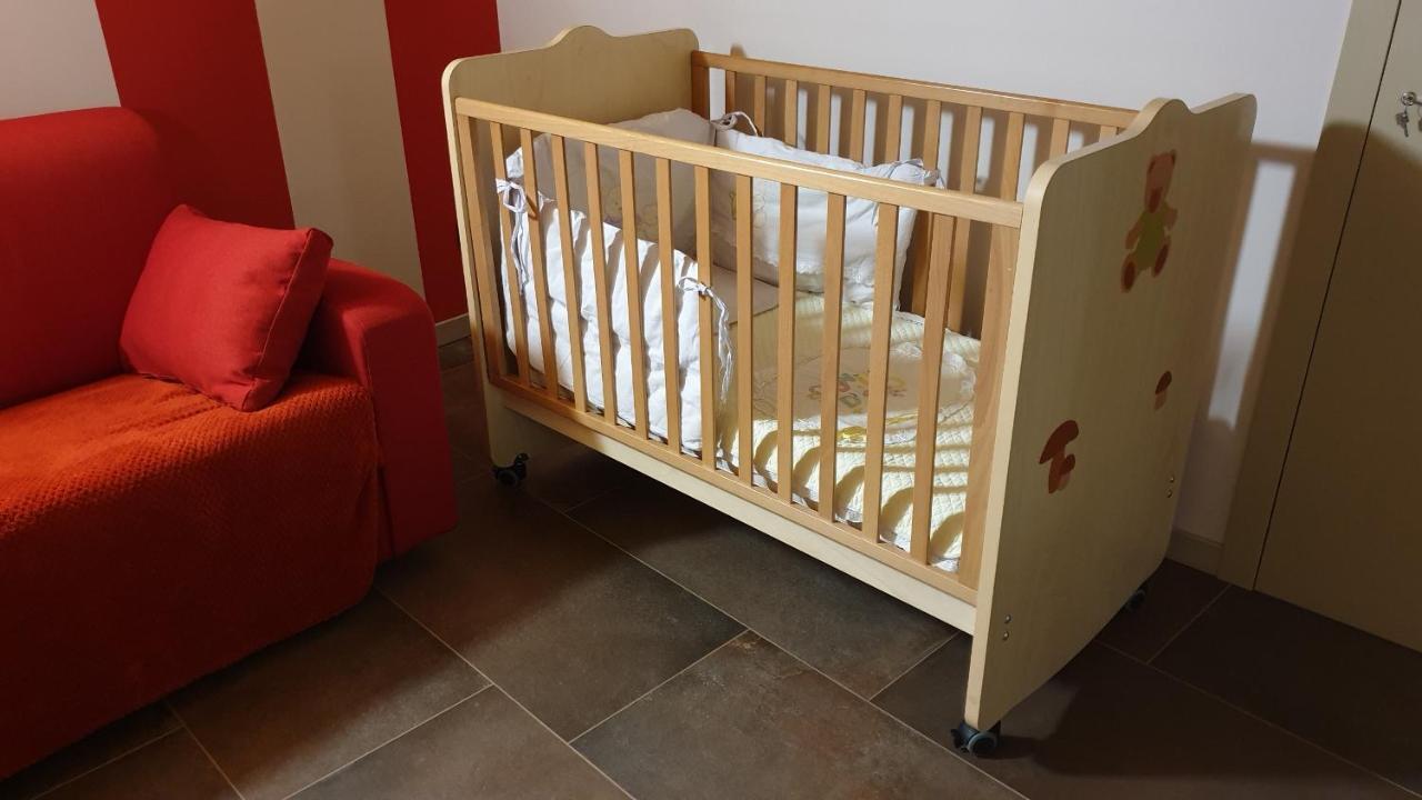 Huoneisto Dimora Rosso San Zeno - Wifi Veloce E Adatto Per Famiglie