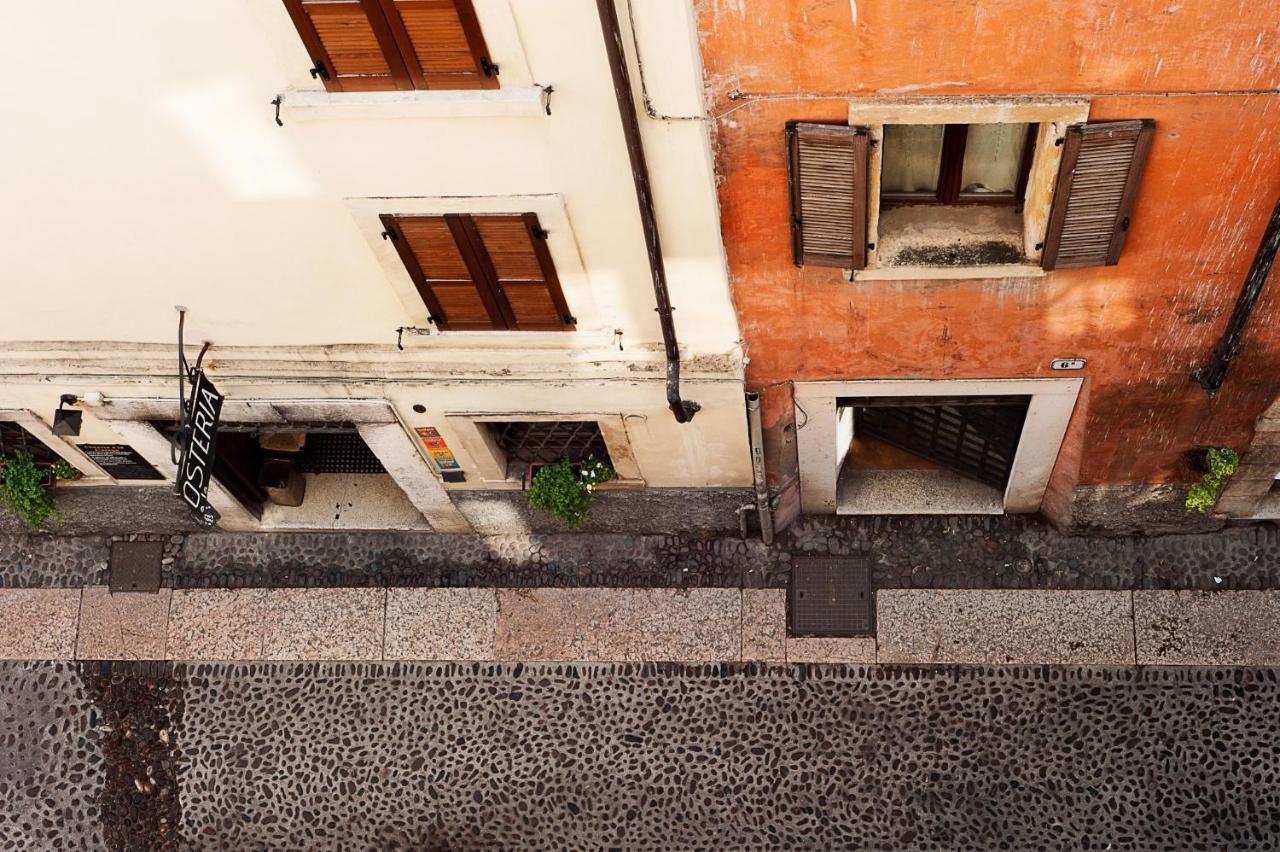 Vitti's 3 Verona