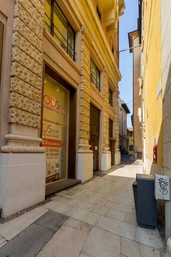Montecchi *