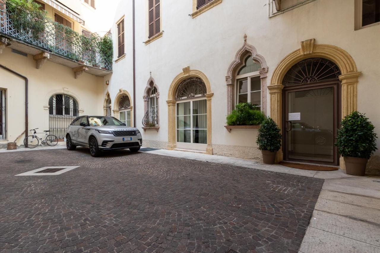 Apartment Ad Flat Verona