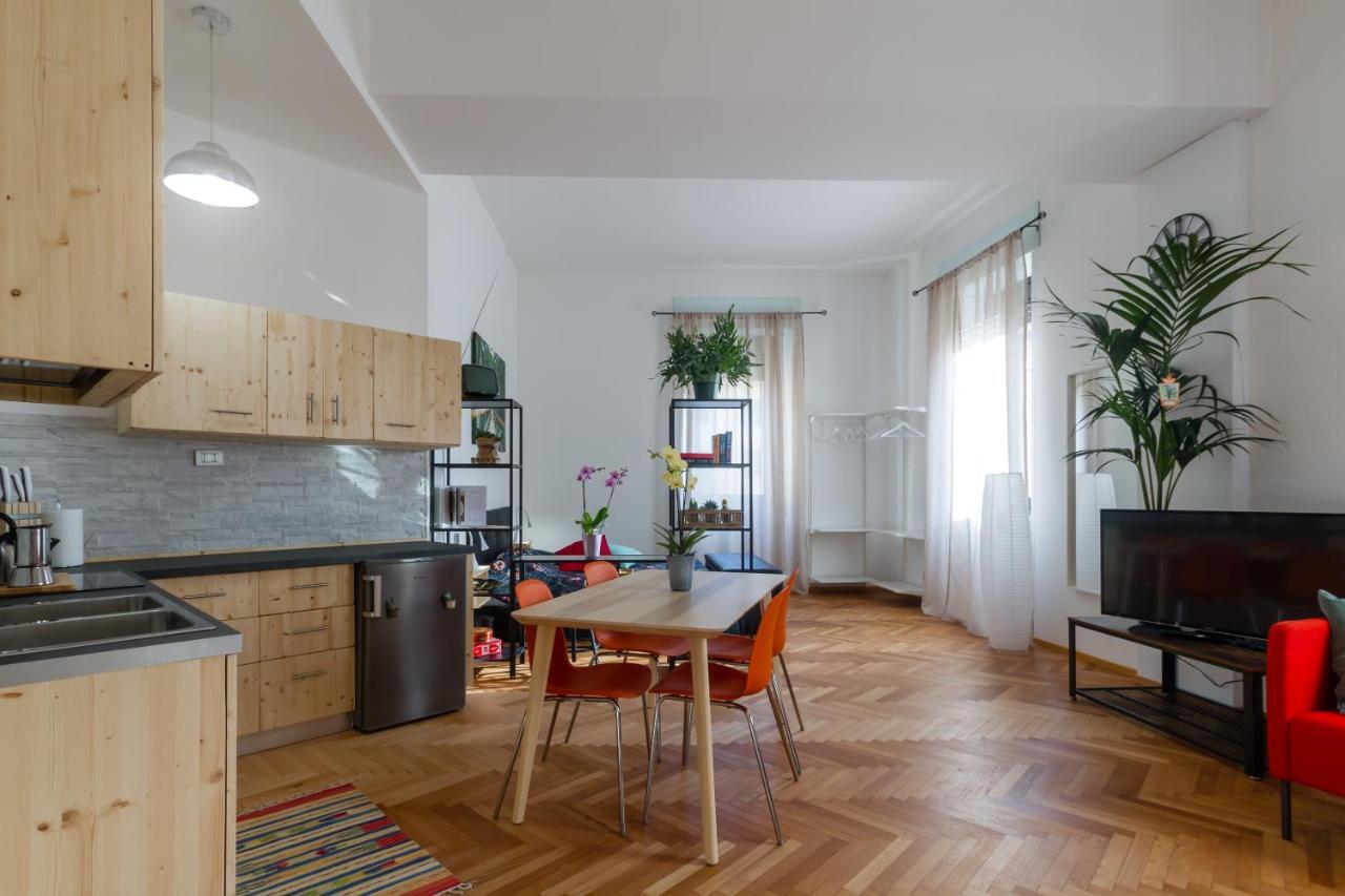 Montecchi Apartment