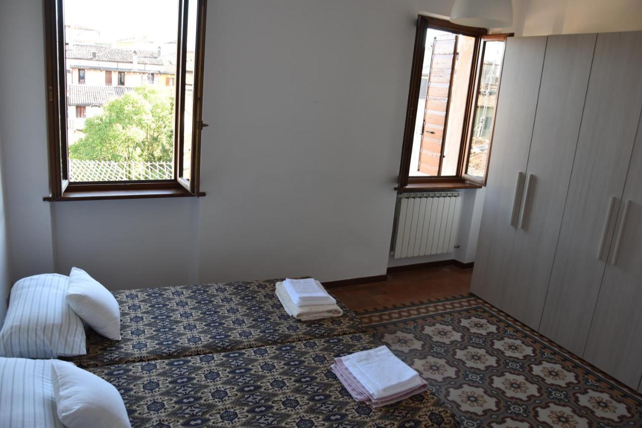 Bed & Breakfast In Center Verona
