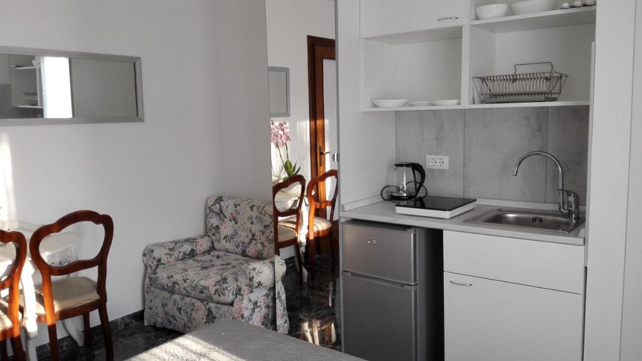 Guest house Minihouselarissa Diverona Verona