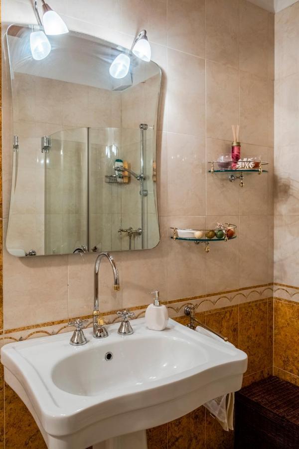 Ai Cinque Archi Verona
