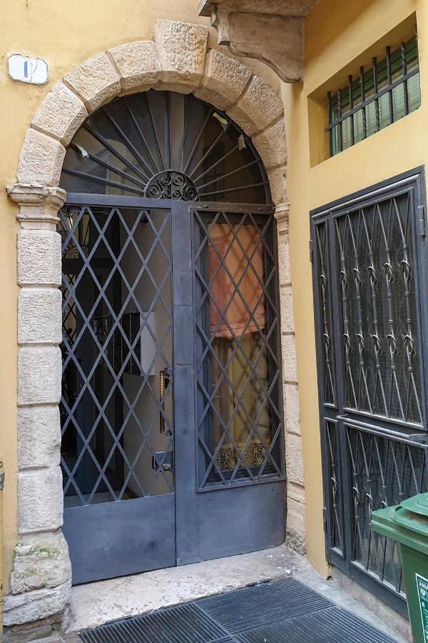 Ai Cinque Archi Apartment *