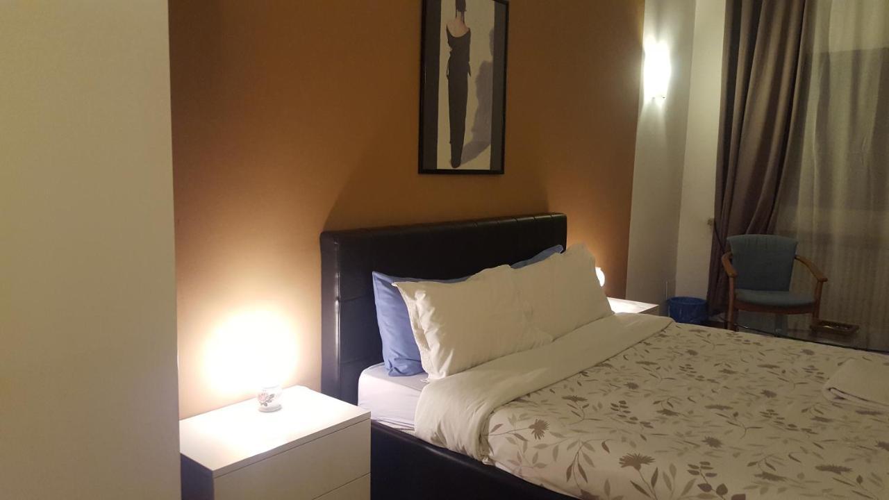 Bed & Breakfast In Arena L' Opera *