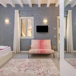 Tre Marchetti Arena Suites