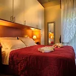 Cozzi Apartment