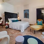 Billie\'S Flat Red - Art & Design Apt In Verona Historic Centre