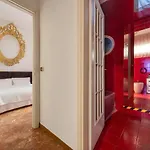 Billie\'S Flat Red - Art & Design Apt In Verona Historic Centre