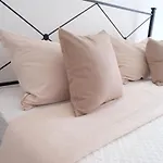 Neri Rooms