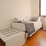 Omega Apartment - Royal Welcome