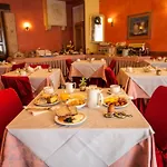 Hotel Colomba D\'Oro