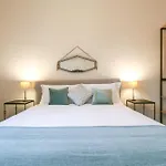 Le Flaneur Bed&Breakfast
