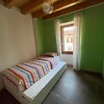 Dimora Rosso San Zeno - Wifi Veloce E Adatto Per Famiglie