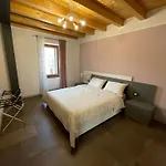Dimora Rosso San Zeno - Wifi Veloce E Adatto Per Famiglie