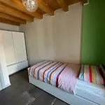Dimora Rosso San Zeno - Wifi Veloce E Adatto Per Famiglie