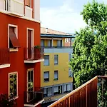 Verona Center