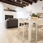 Flats4Rent Casa Di Sara