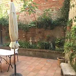 Casa Al Teatro