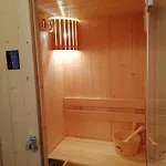 Note D\'Arena & Sauna Apartment