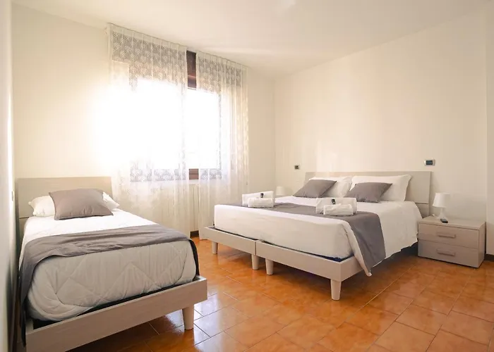 Omega Apartment - Royal Welcome