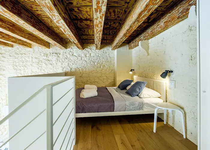 Pao Apartment - Veronetta 1
