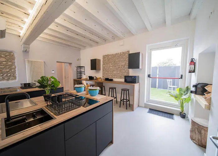Corte Genovesa Rooms I Destiny Home