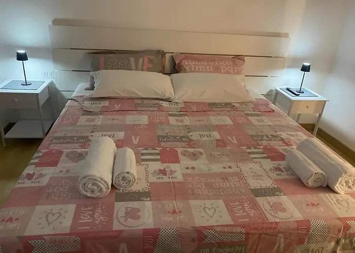 Veyana House