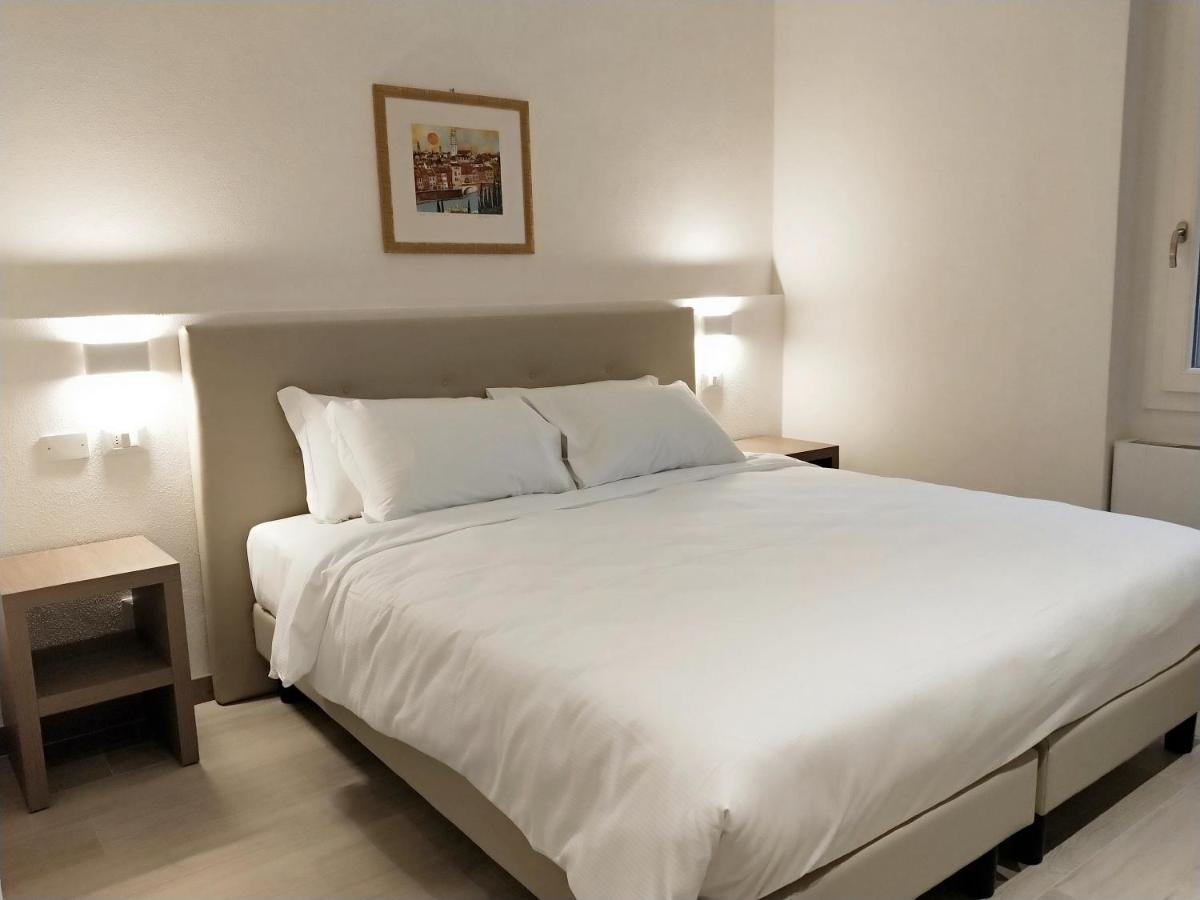 Apartment Via Poma Apartments&rooms