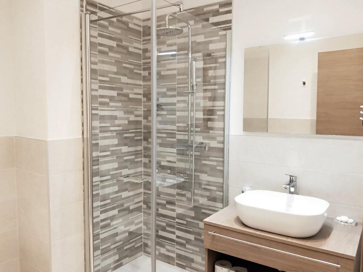 Via Poma Apartments&rooms *