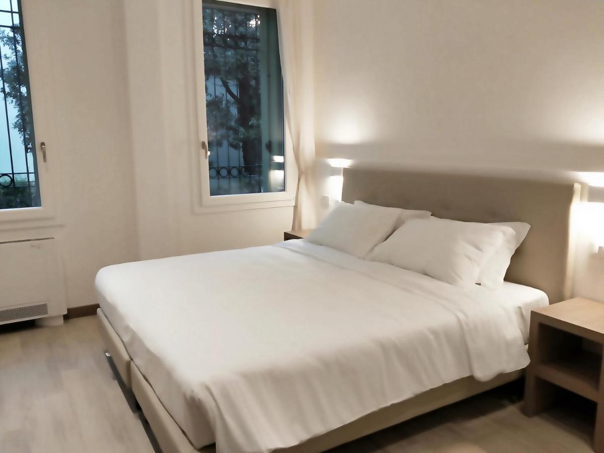 Apartment Via Poma Apartments&rooms