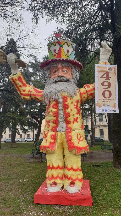 Dimora Rosso San Zeno - Wifi Veloce E Adatto Per Famiglie