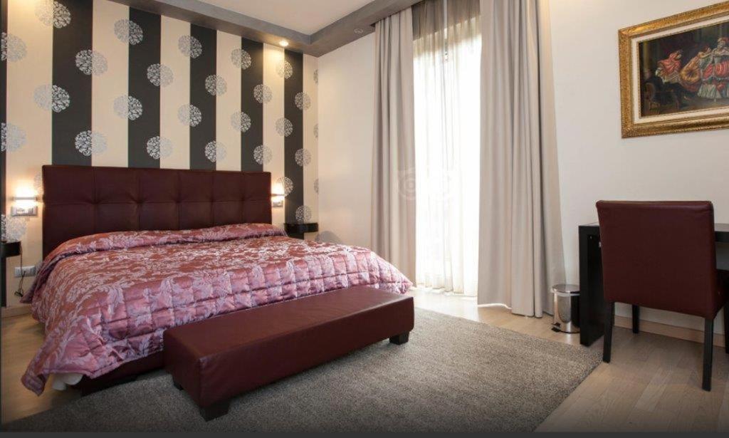 La Grotta 3* Verona