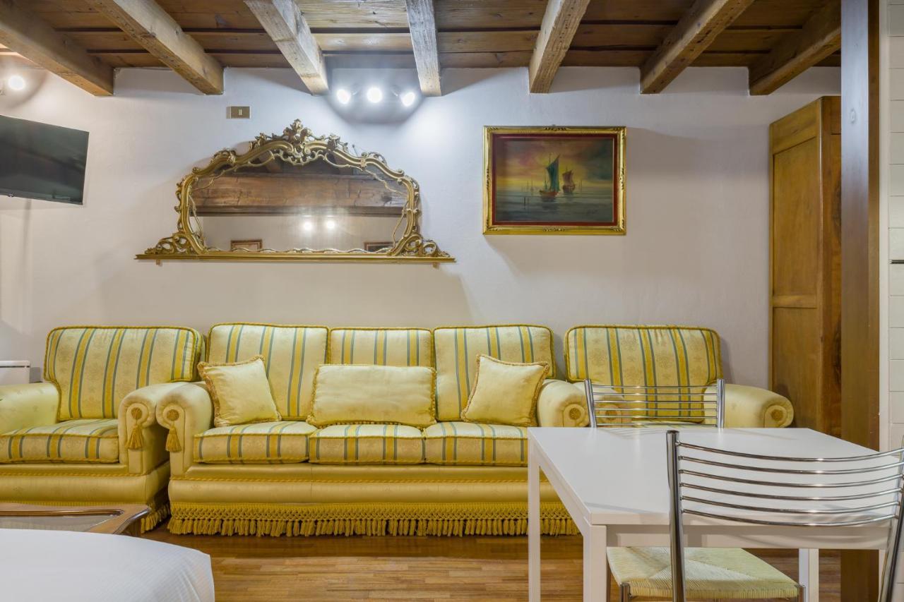 Apartment Leoncin D'oro