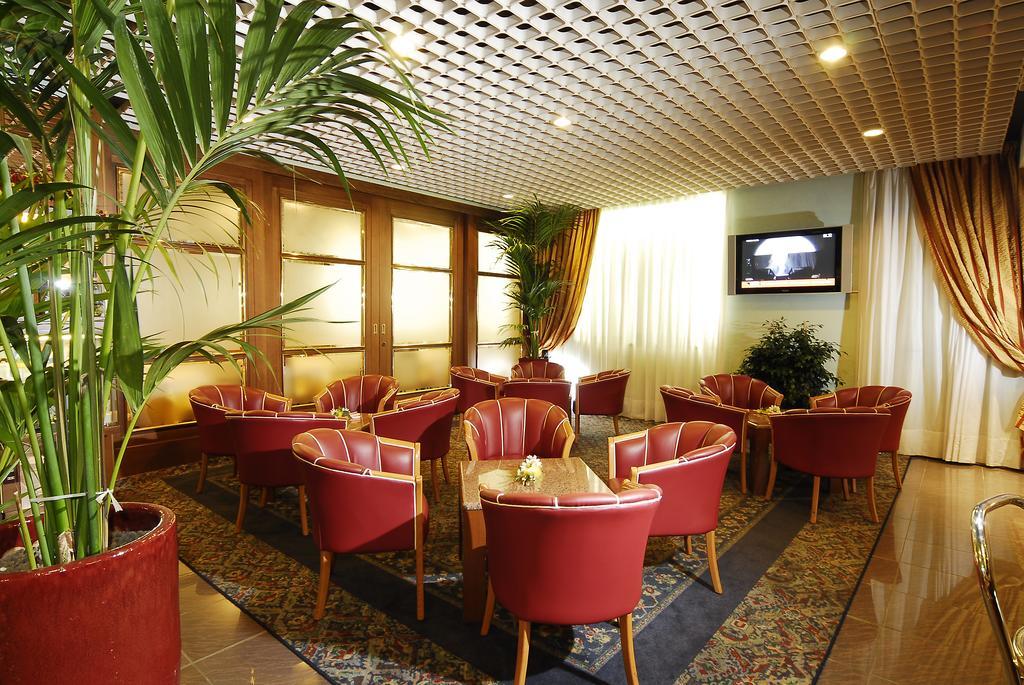 Hotel Maxim 4*