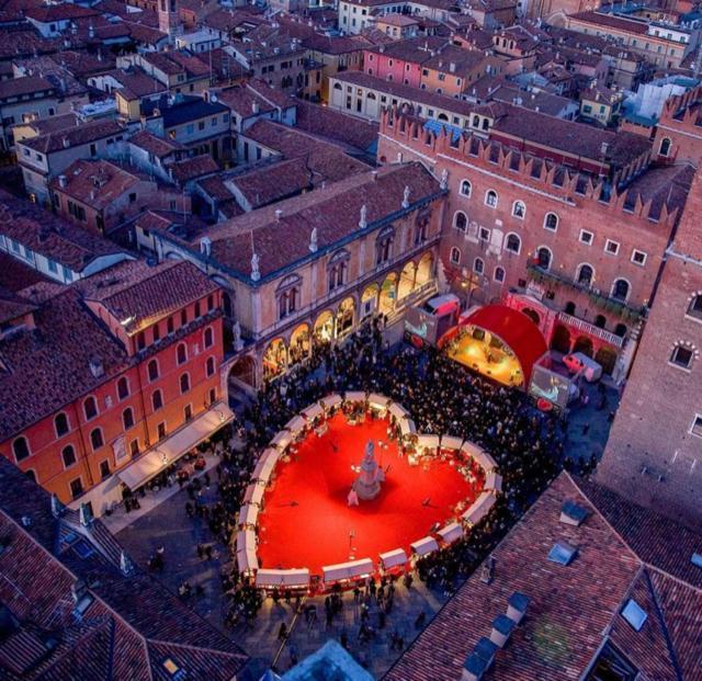 Bed Bra Nhà khách Verona