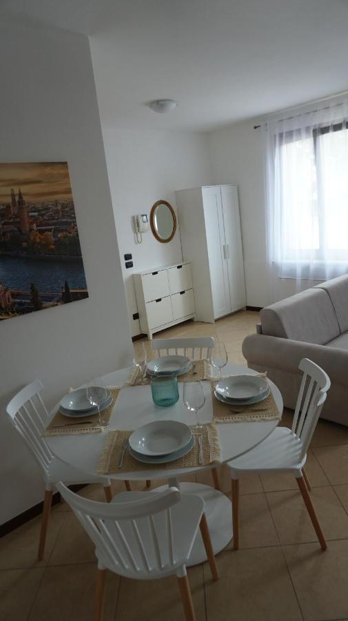 A E Parcheggio Nella Proprieta Apartment Verona
