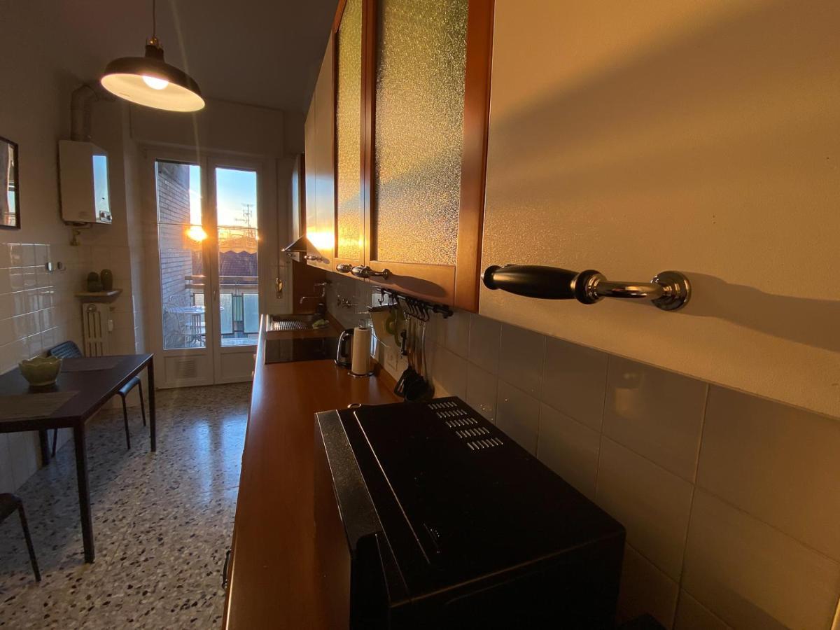 Apartment 21
