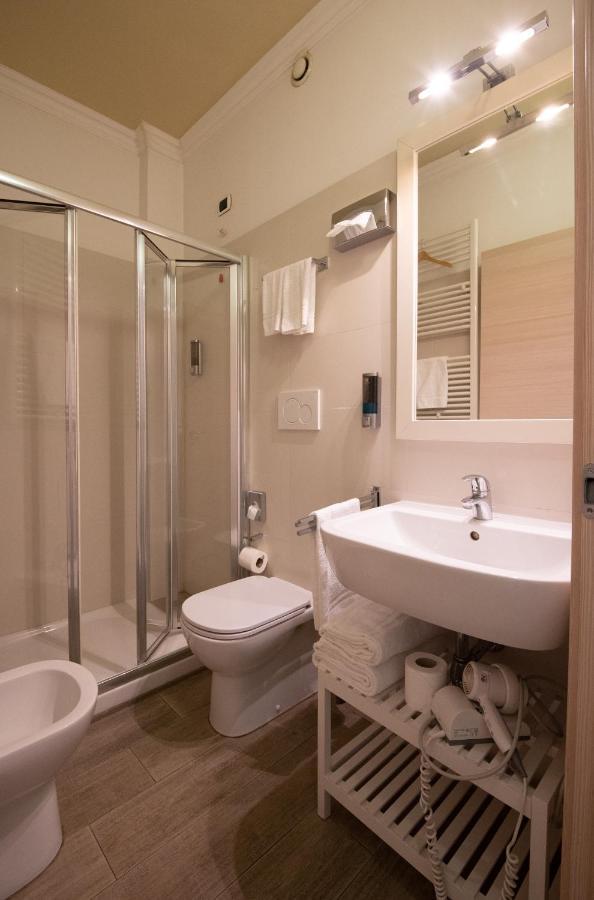 Bed Bra Nhà khách 2*