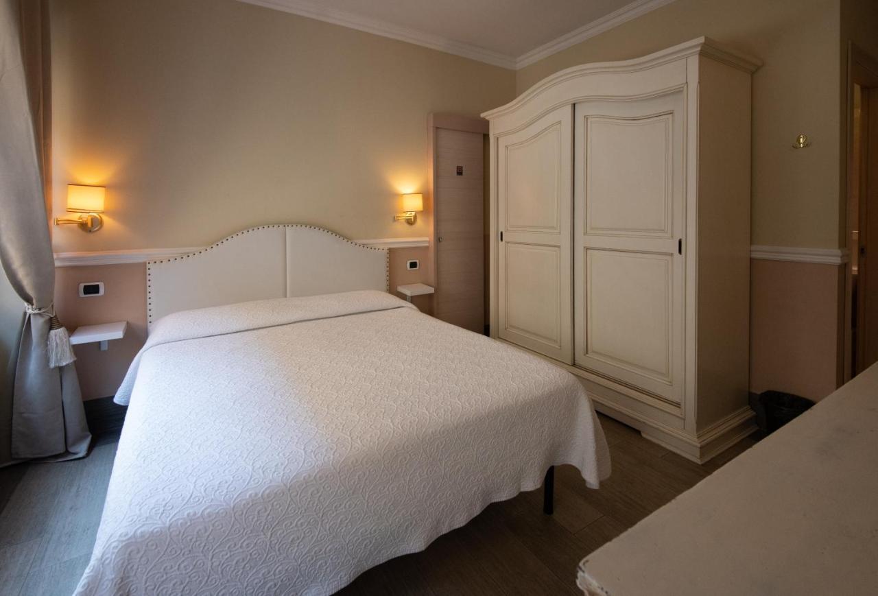 Bed Bra Nhà khách 2*