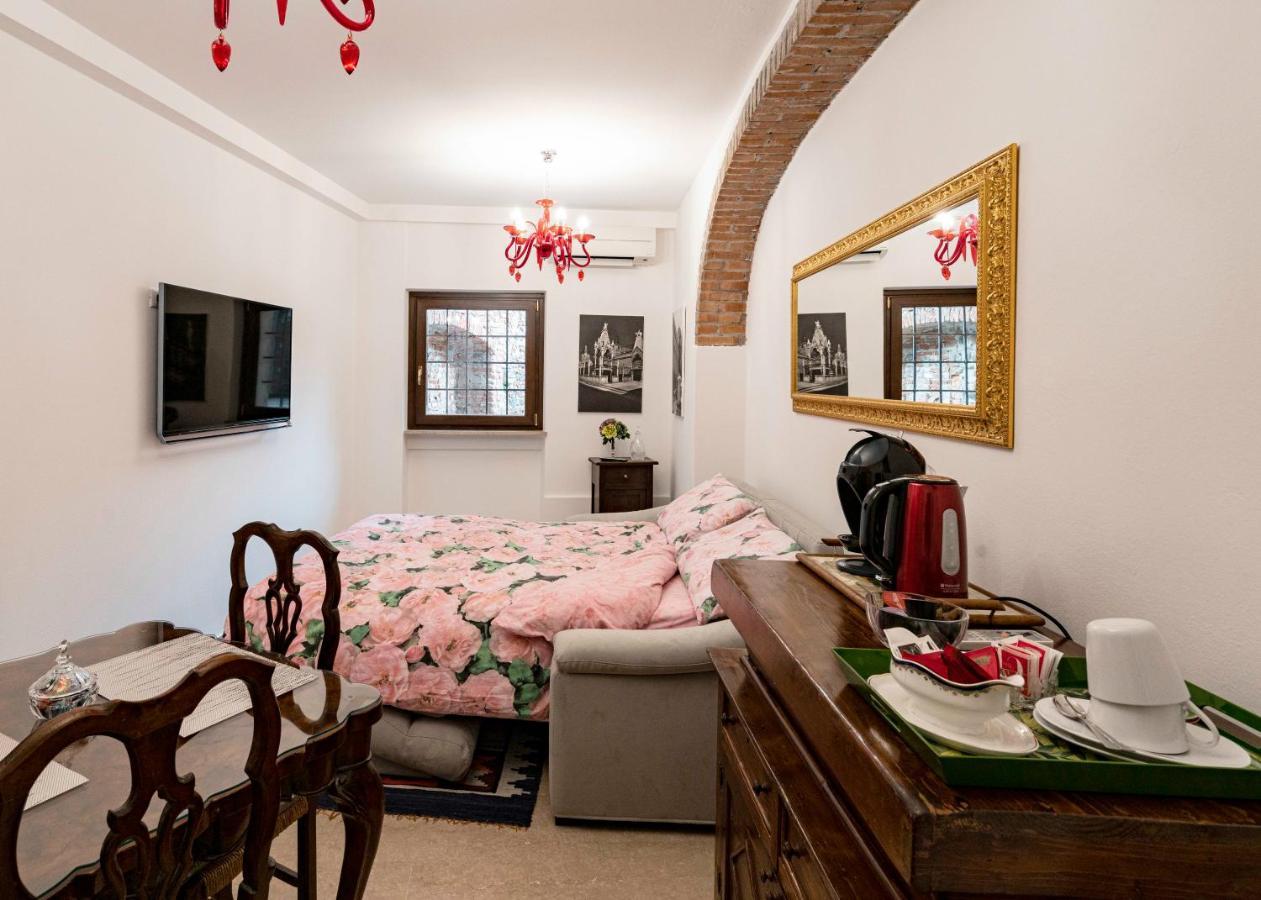 Pied A Terre - Bohemien *
