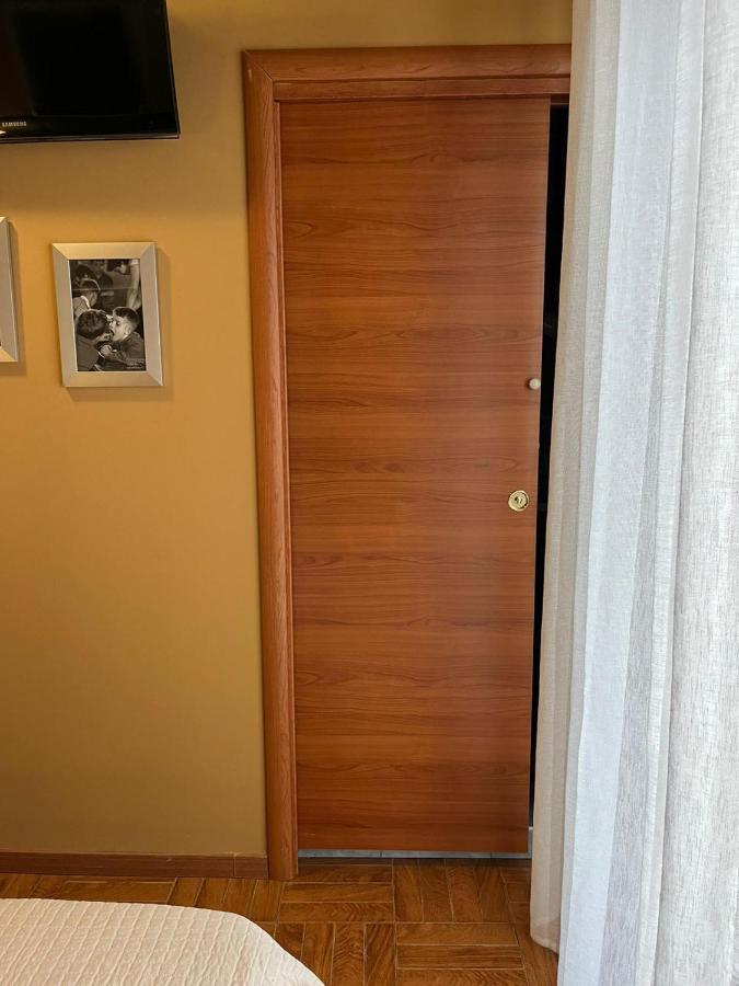 Corso Porta Nuova 39 Acomodação com café da manhã  3*