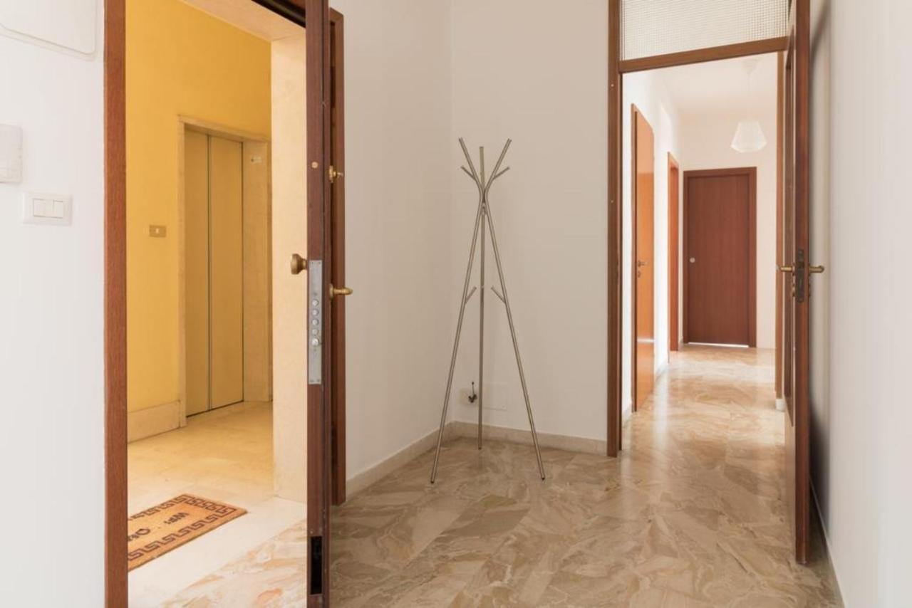 Italianflat - Via Adami, 3 Bedroom Flat, Free Parking