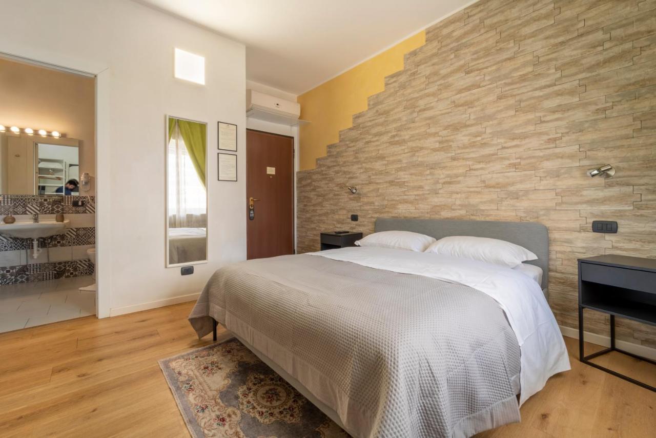 Aurelia Guest house 3*