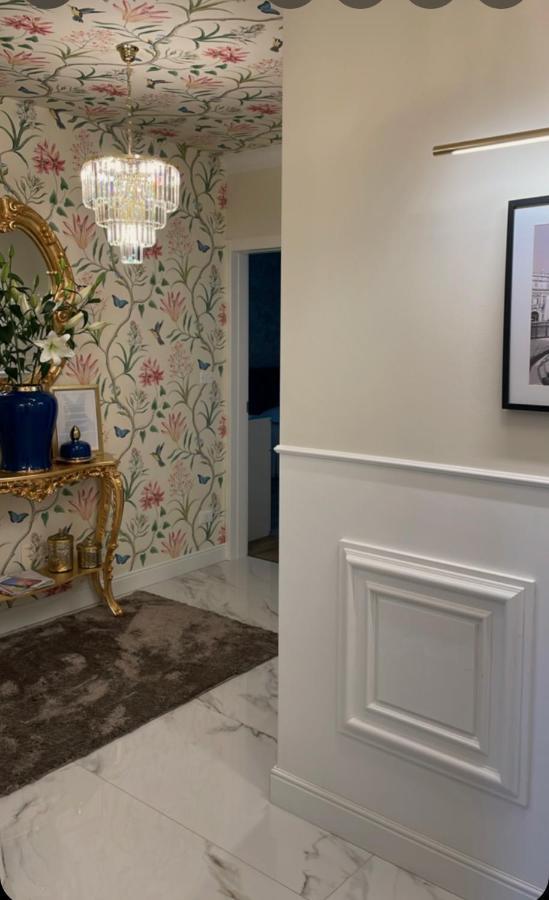 Guest house Crys: Rooms, Holiday, Business *