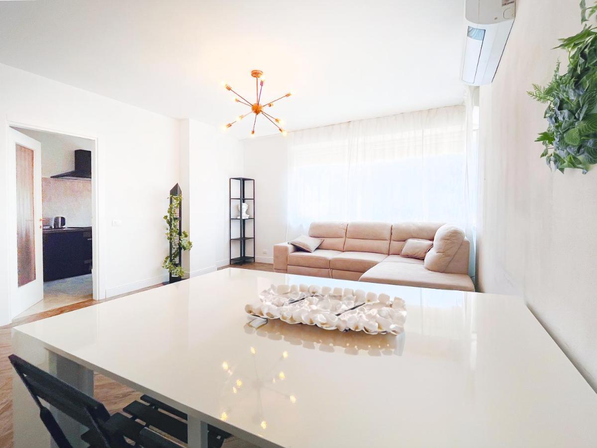 Suitesflores - Bright And Cozy In * Verona
