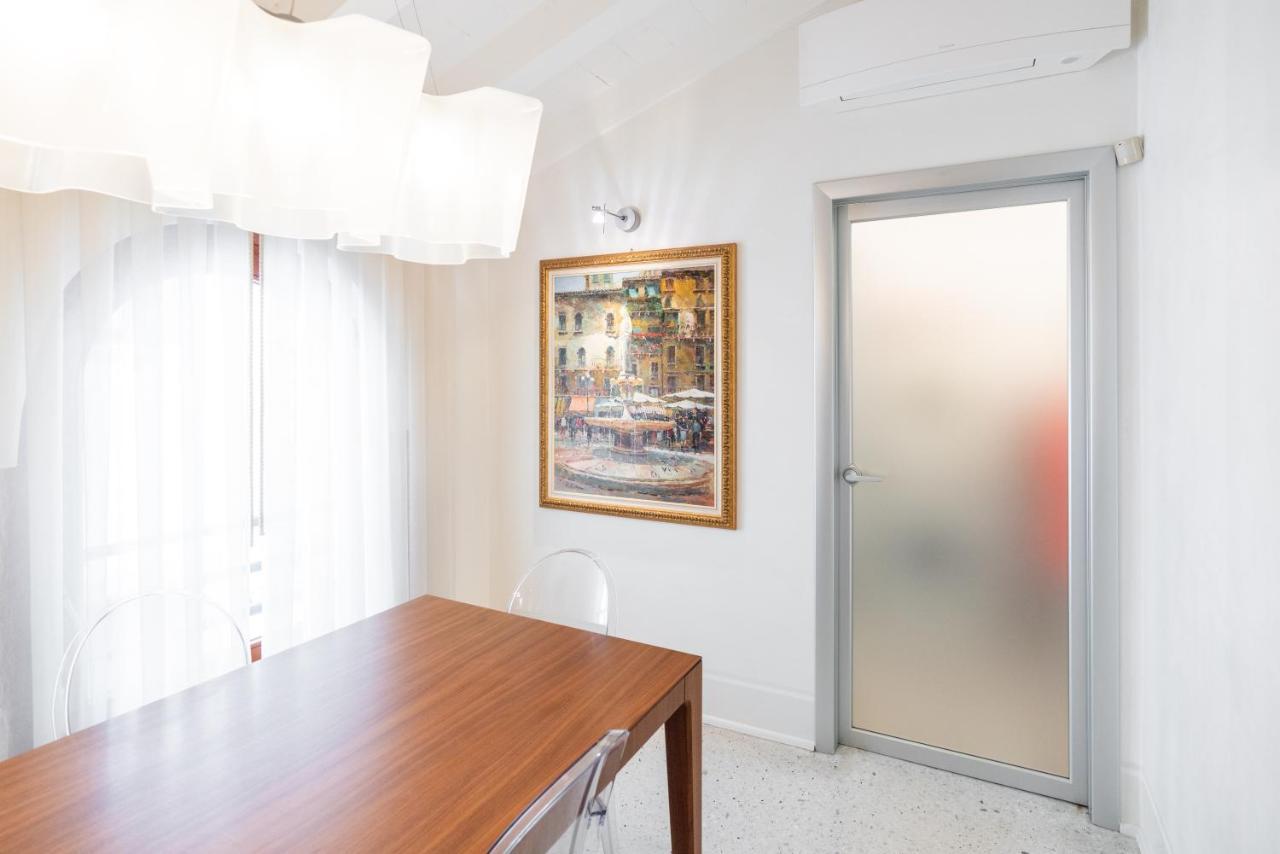Apartment Terrazza Garibaldi By Postcardsfrom Verona