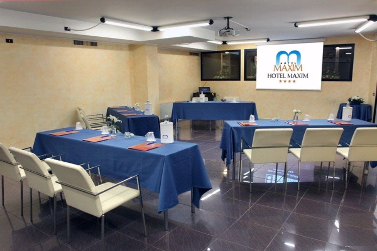 Hotel Maxim 4*