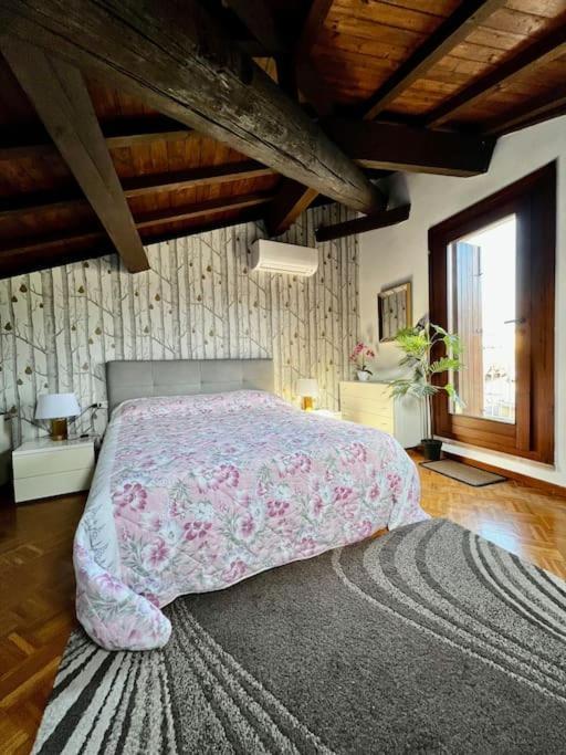 Apartment Attico Arena,200mqnetflix-wifi-air Conditioning *
